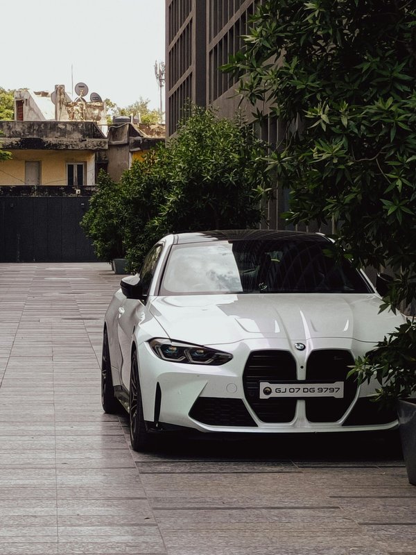 Estimation de véhicule de luxe : valorisez votre auto rapidement